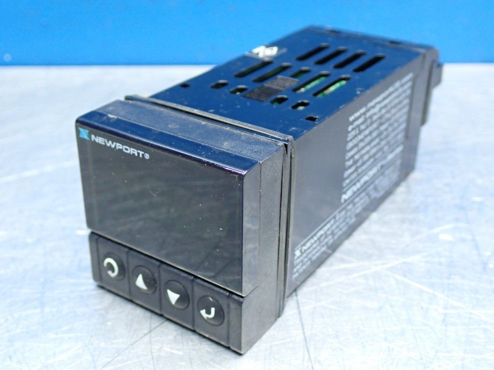 Newport Electronics Iseries Temperature & Process Controller - I1633