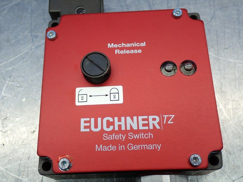 Euchner Tz-series Mechanical Interlock Safety Switch - Tz1le024bha-c1903