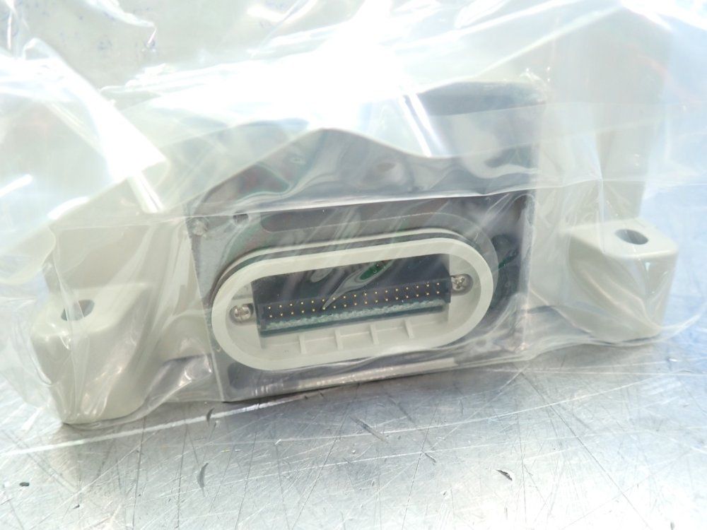 Smc Pneumatic Manifold Assembly - Vv80110-02f-sd0-w1