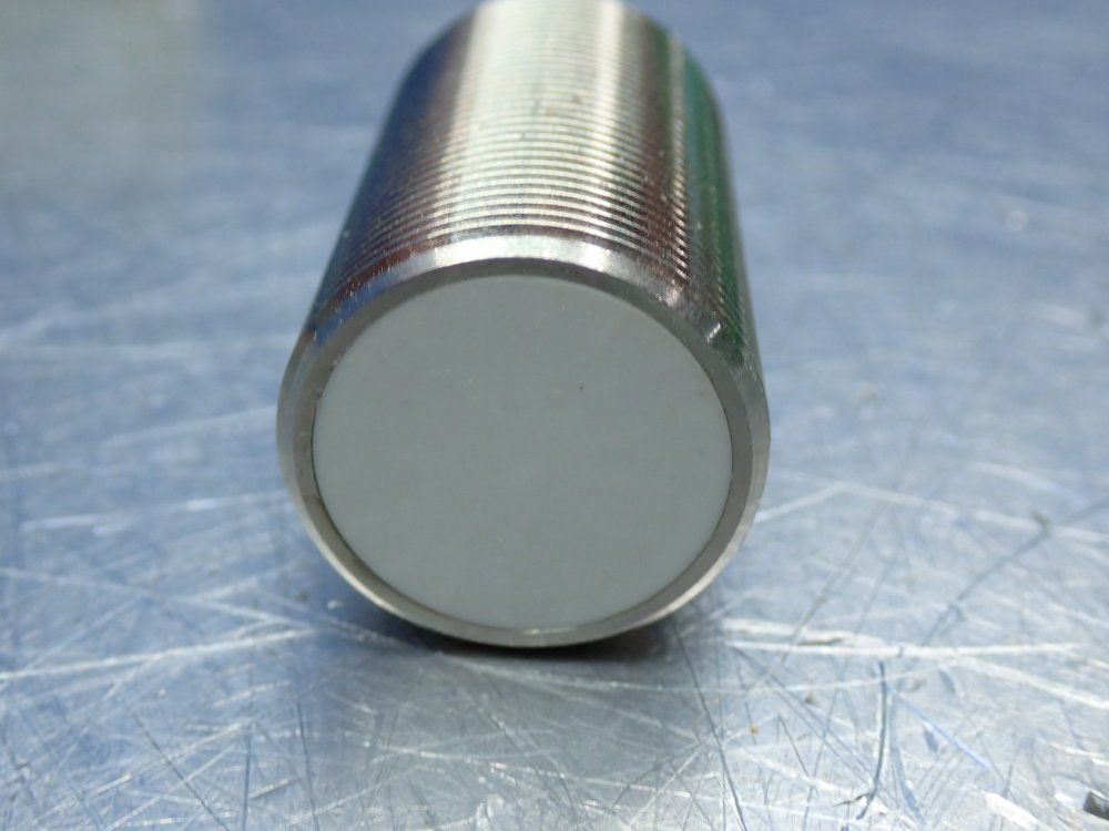 Efector100 Measurement Range: 15mm Inductive Proximity Sensor - Ii5742