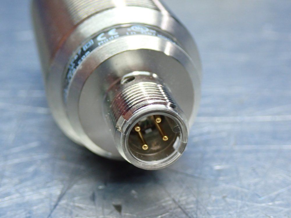 Efector100 Measurement Range: 15mm Inductive Proximity Sensor - Ii5742