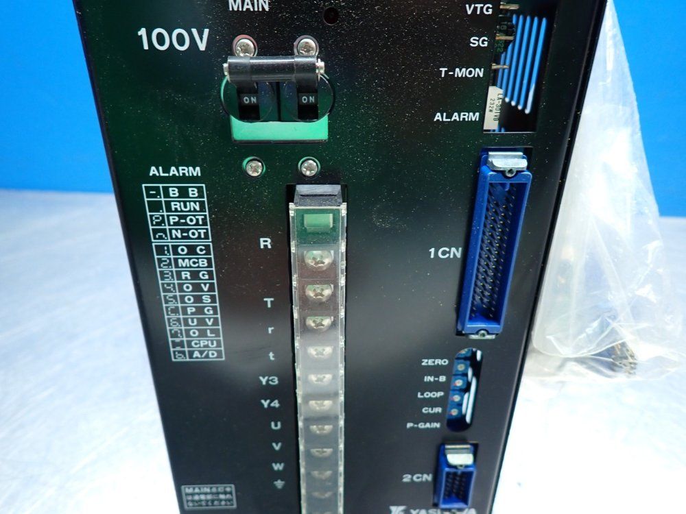 Yaskawa Cacr-series Servopack Servo Control Servo Drive - Cacr-sr05ac2er