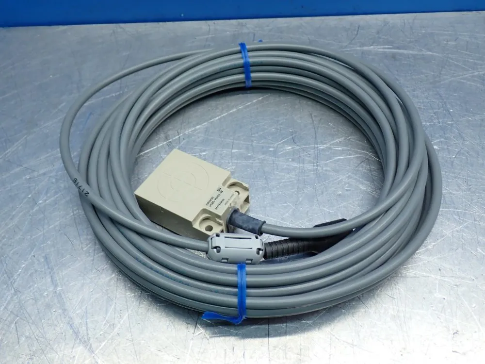 Omron V680-series Rfid System Antenna - V680-hs63-w