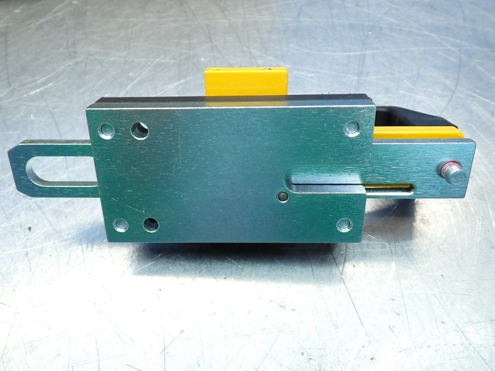 Euchner Ctp, Cta Steel Safety Switch Bolt - Riegelctp-ac-123653