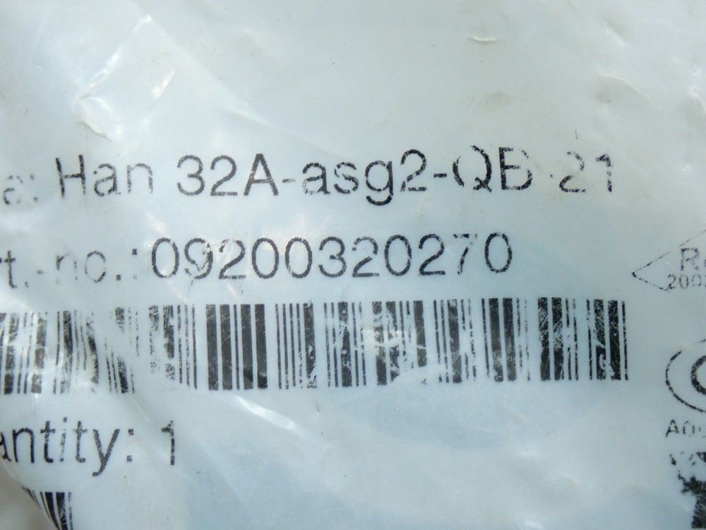 Harting 4.173" L X 2.244" W X 3.220" H (106.00mm X 57.00mm Connection Base Side Entry Sz32a Pg21 - 09200320270