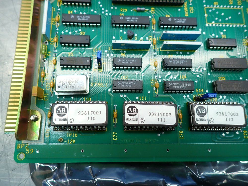 Allen Bradley 8200 Control Crt/mdi Keyboard Interface Module - 8000vadz