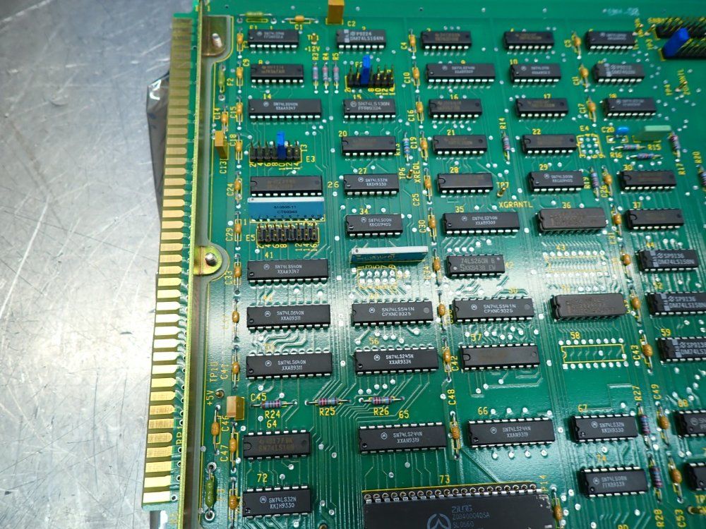 Allen Bradley 8200 Control Crt/mdi Keyboard Interface Module - 8000vadz