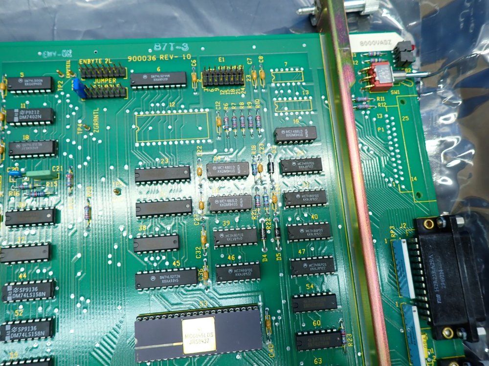 Allen Bradley 8200 Control Crt/mdi Keyboard Interface Module - 8000vadz