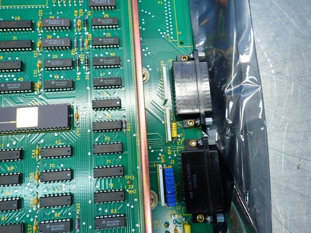 Allen Bradley 8200 Control Crt/mdi Keyboard Interface Module - 8000vadz