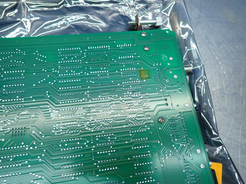 Allen Bradley 8200 Control Crt/mdi Keyboard Interface Module - 8000vadz