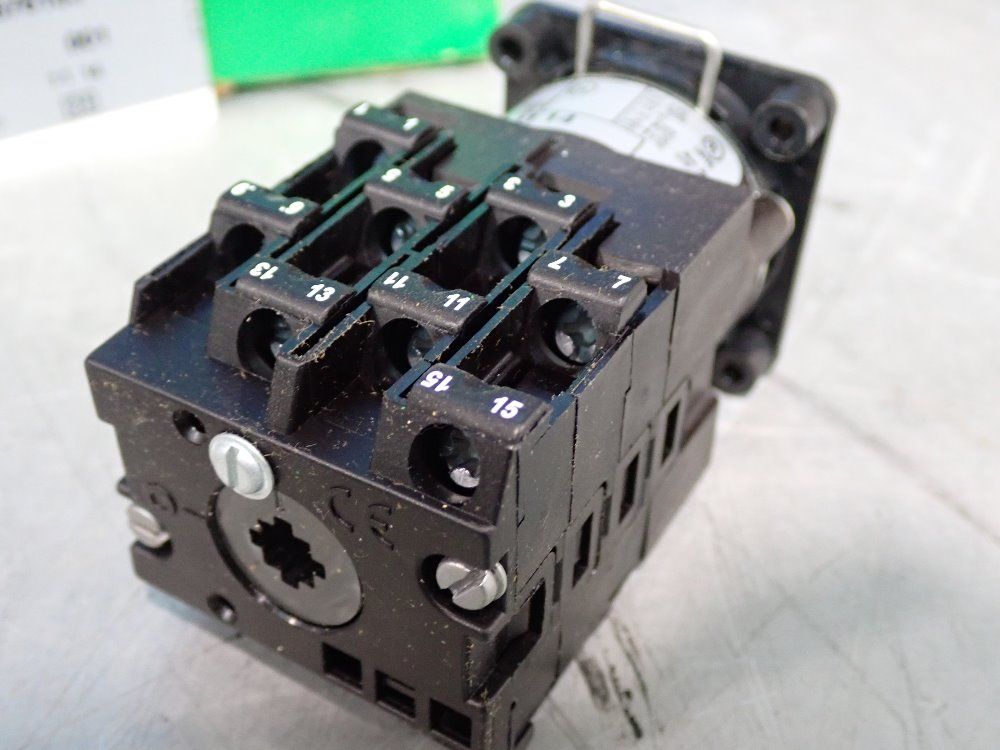 Telemecanique Cam Switch - K2g0225us