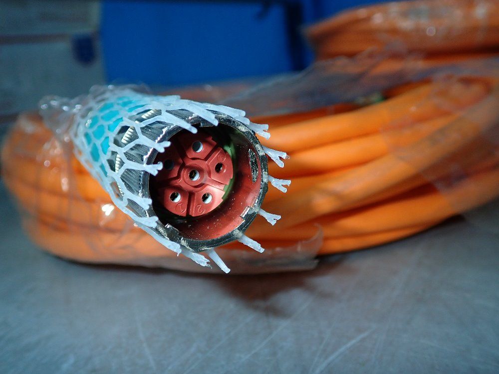 Siemens 15 M Power Cable Assembly - 6fx8002-5cn06-1bf0