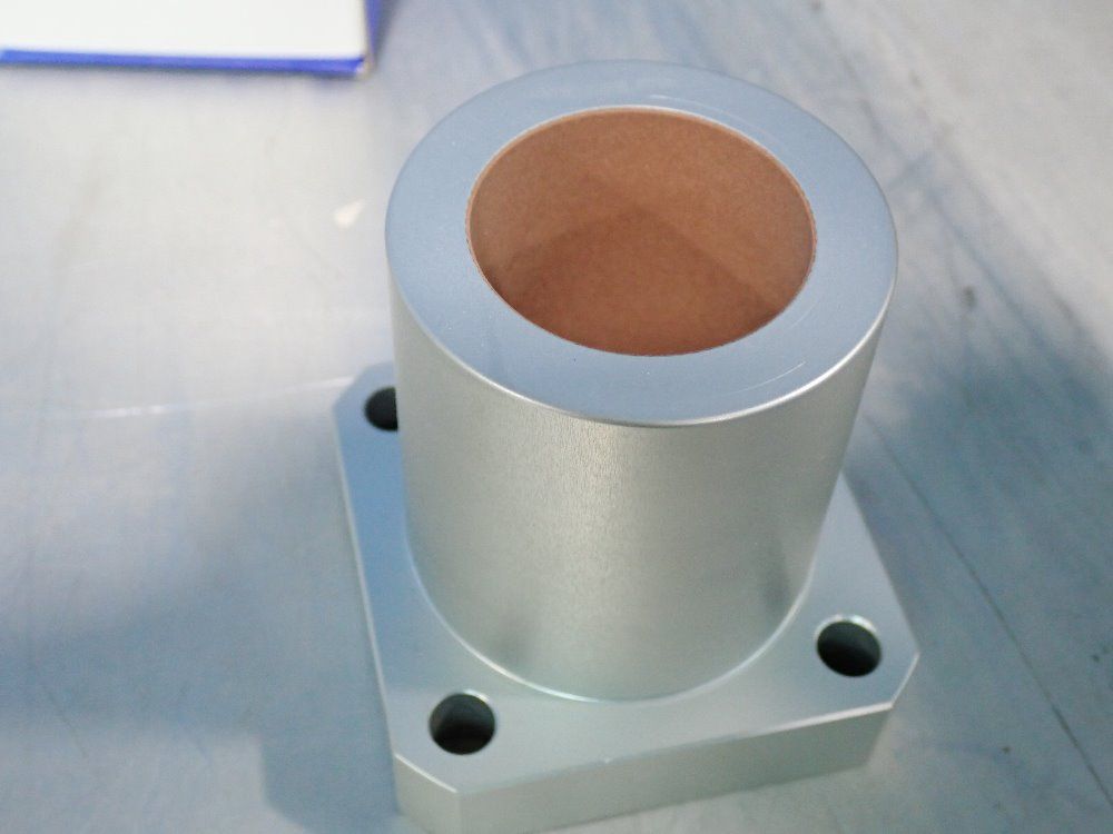 Pbc Linear Metric Square Round Flange Mount Linear Plain Bearing - Sfpj40