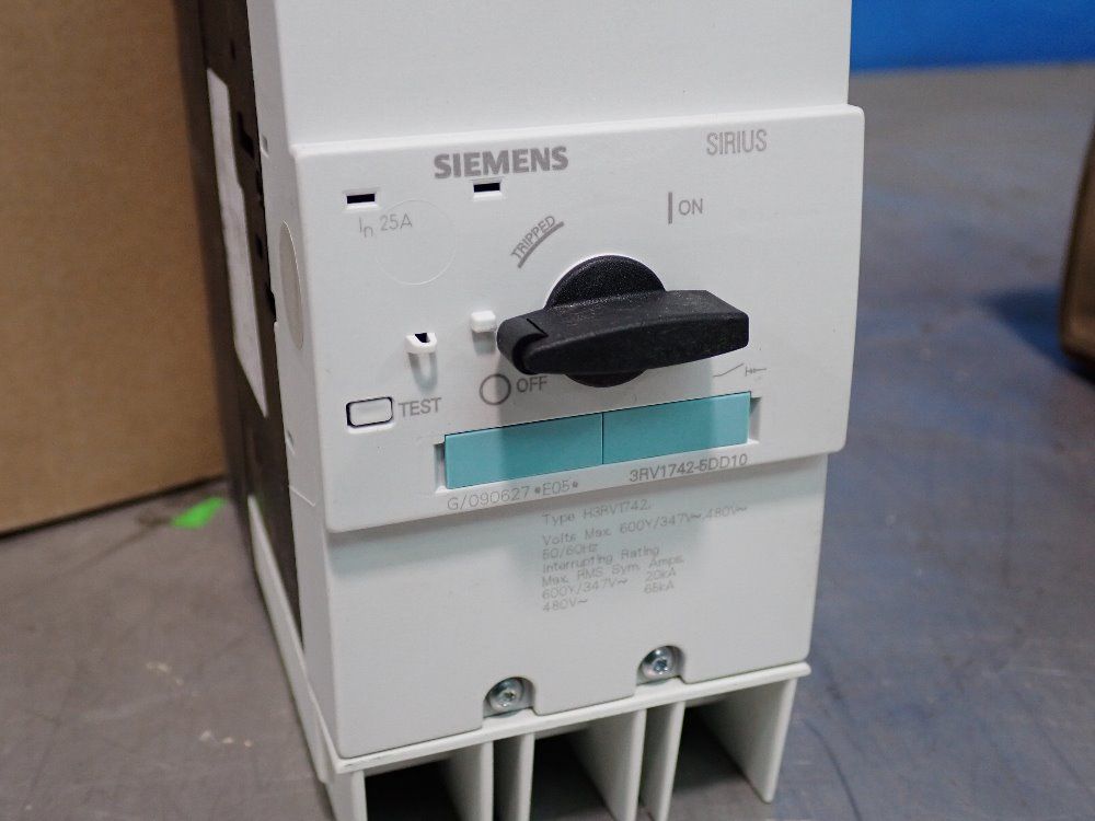 Siemens 25 Amp Circuit Breaker - 3rv1742-5dd10