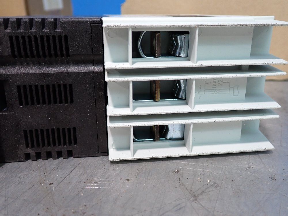 Siemens 25 Amp Circuit Breaker - 3rv1742-5dd10