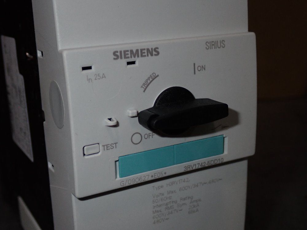 Siemens 25 Amp Circuit Breaker - 3rv1742-5dd10
