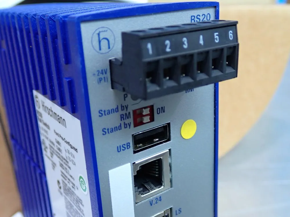 Hirschmann Ethernet Rail Switch - Rs20-0400t1t1dsapf004.2.05