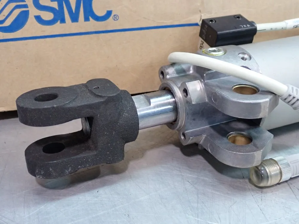 Smc Clamp Cylinder - Ckp1b50-100y-p7-4se