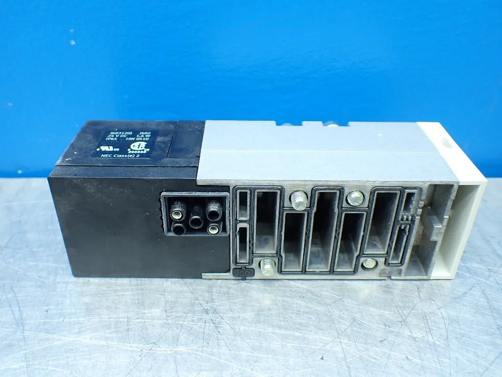 Festo 543699 Pneumatic Solenoid Valve - Vsva-b-m52-mzd-d1-1t1l