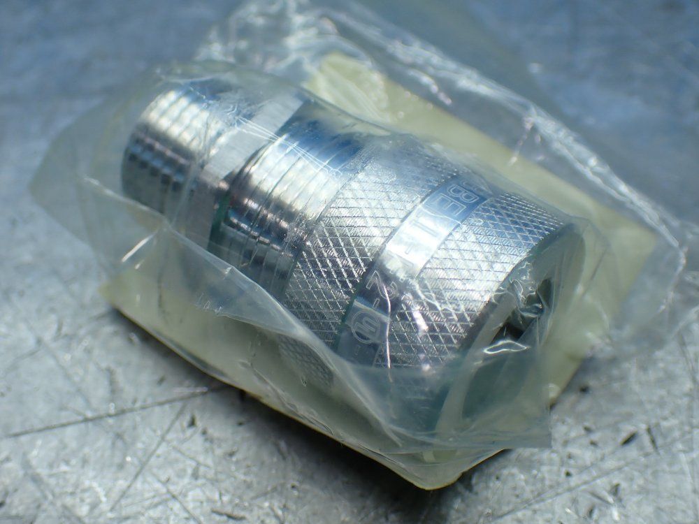 Hubbell 24 Aluminum Cord Connectors. - Shc1022