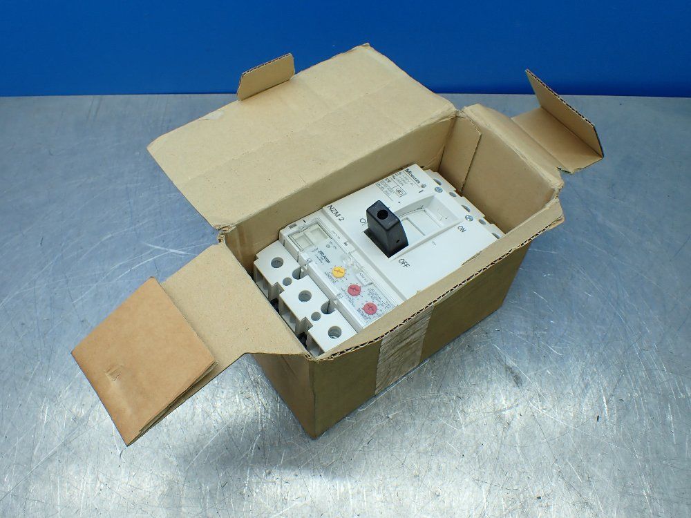 Moeller Molded Case Circuit Breaker. - Nzmh2-vef200-bt-na