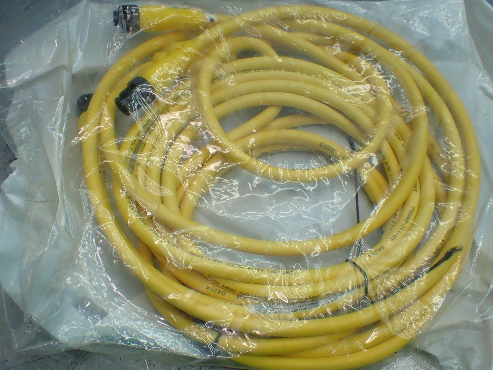 Allen-bradley 2 Meter 9 V / Y Cables. 4 Pin Female Micro To Male Micro - 879d-f4hjt1m-2