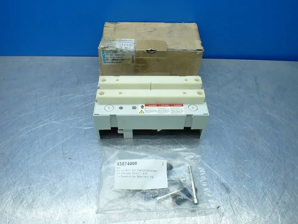 Siemens Busbar Adapter. - 8us1213-4aq01