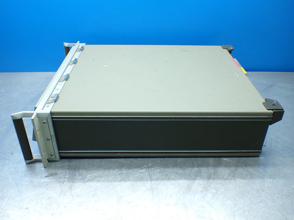 Hewlett Packard Spectrum Analyzer. 100mhz-1.5ghz - 8568b