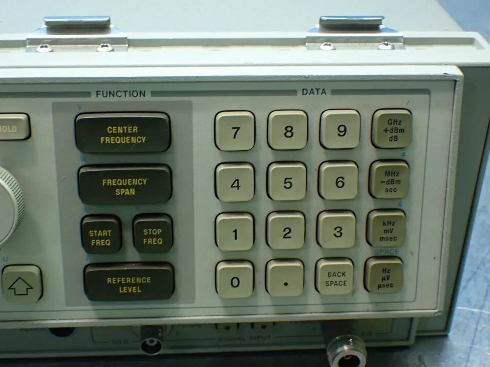 Hewlett Packard Spectrum Analyzer, 100mhz-1.5ghz - 8568b