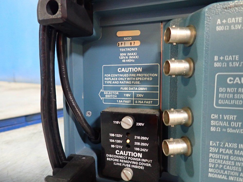 Tektronix Oscilloscope - 465b