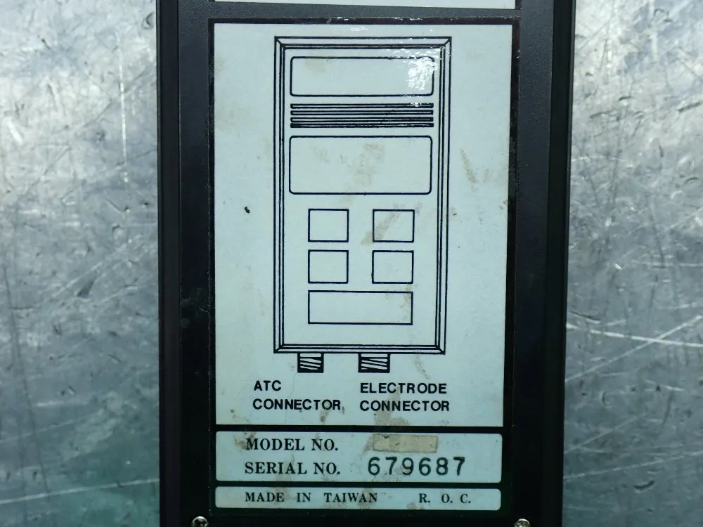 Omega Handheld Ph And Temperature Meter - Phh-50