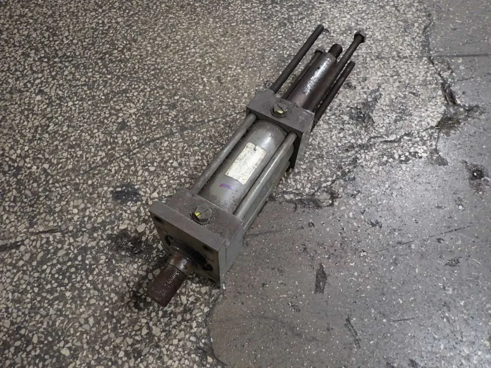 Miller Cylinder - Dhv2-61bx5n-03.25-8.000-01750175-s22t-9