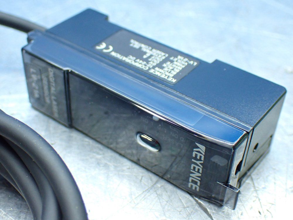 Keyence Main Amplifier Unit - Lv-21a