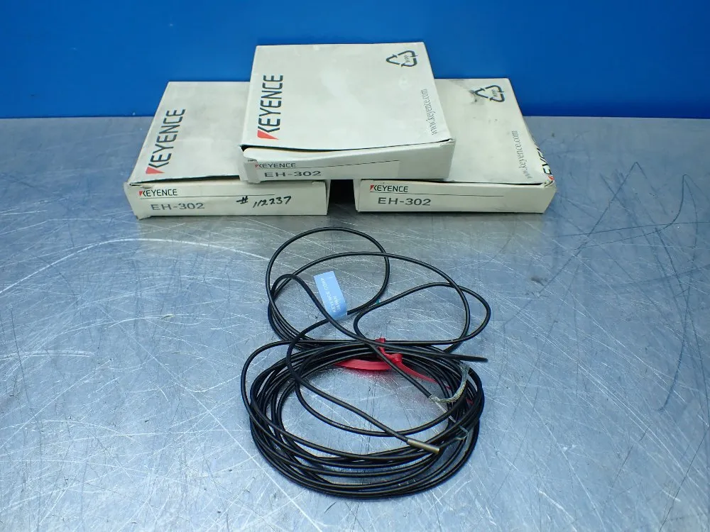 Keyence 3 High Precision Proximity Switch Sensor Heads. - Eh-302