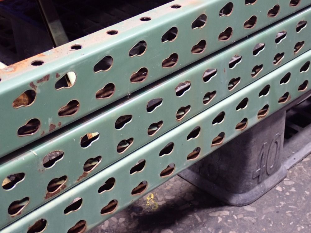 48" X 96" Pallet Racking Lot - Tear Drop