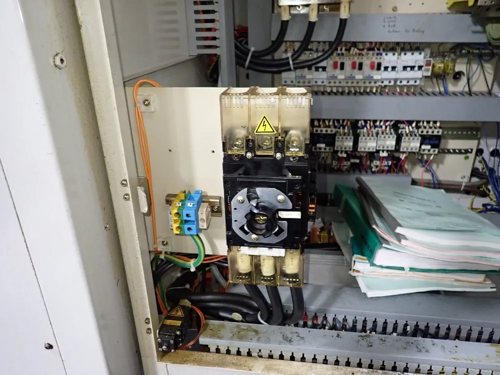 Mori Seiki 23 1/2" X 43" Cnc Vmc - Sv-50/40