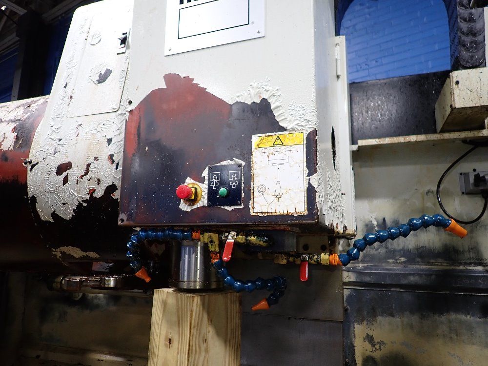 Hurco 18" X 36" Cnc Vmc - Vm2