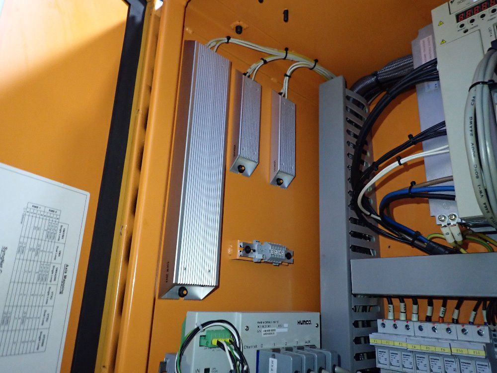 Hurco 18" X 36" Cnc Vmc - Vm2