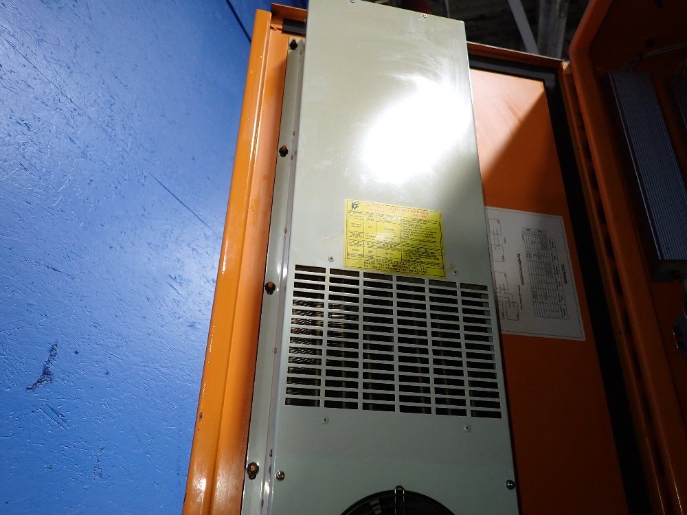 Hurco 18" X 36" Cnc Vmc - Vm2