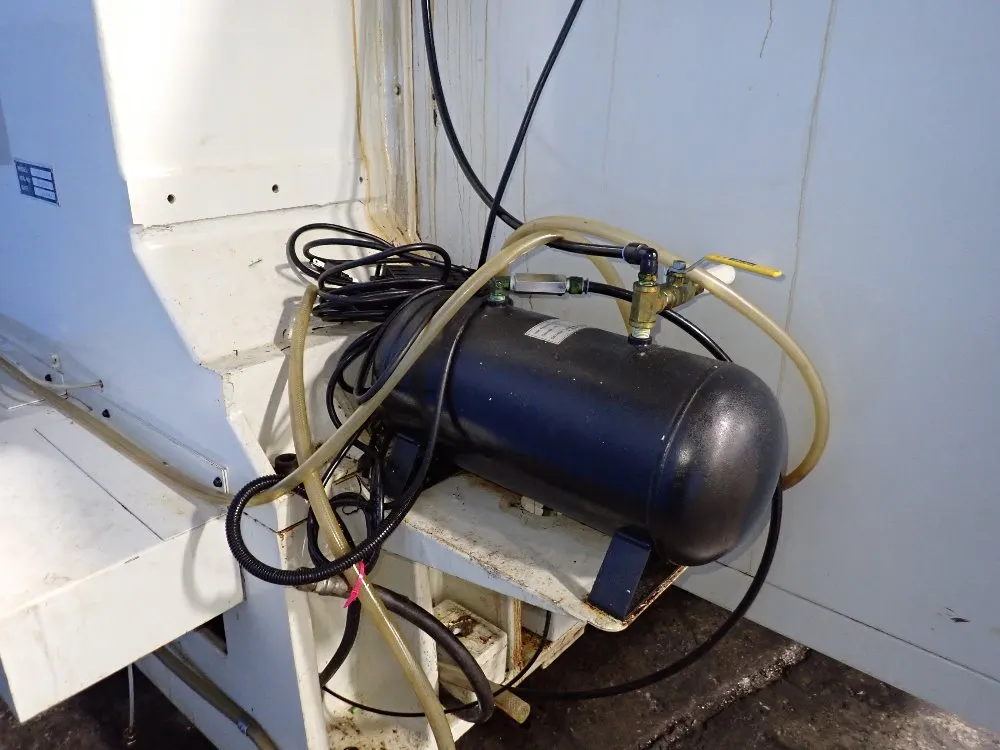 Hurco 18" X 36" Cnc Vmc - Vm2