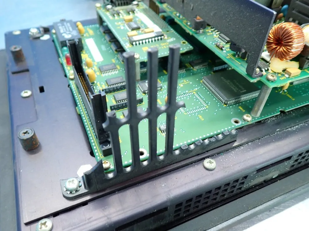 Allen-bradley Panelview 900. Operator Panel - 2711-t9c9