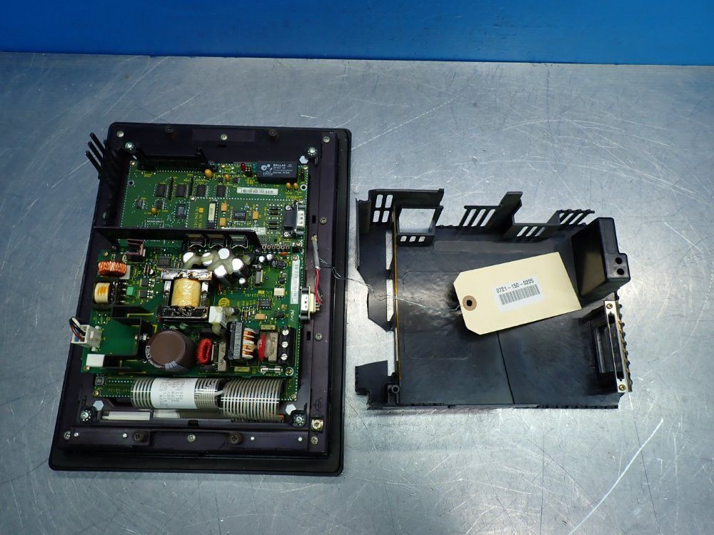 Allen-bradley Panelview 900. Operator Panel - 2711-t9c9
