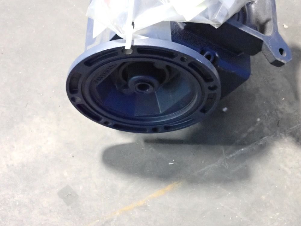 Ironman By Grove Gear Right Angle Gear Reducer - Grg-fhmq-821-10-hr-56-23