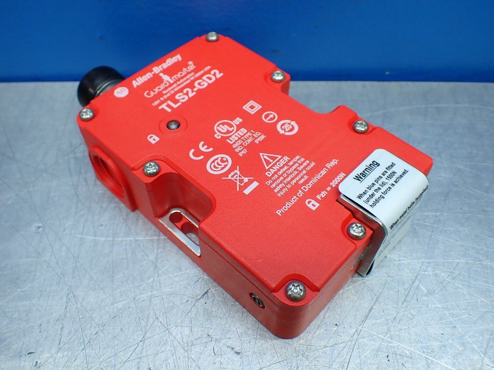 Allen-bradley Guardmaster Guardlock Safety Switch - Tls2-gd2