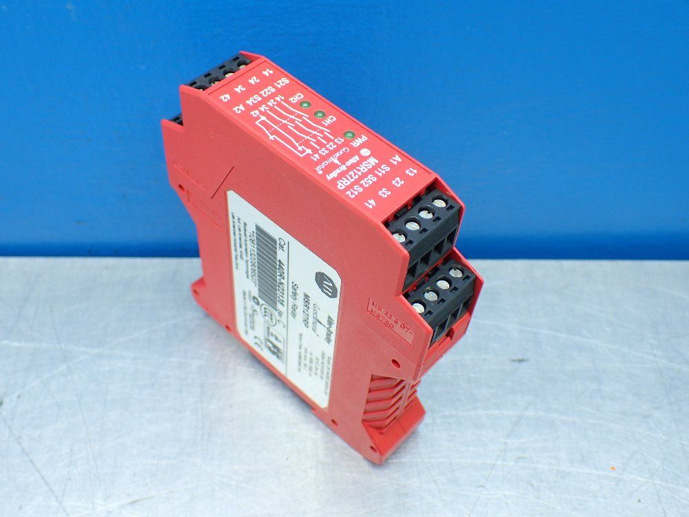 Allen-bradley Guardmaster Safety Relay. 440r-n23135 - Msr127rp