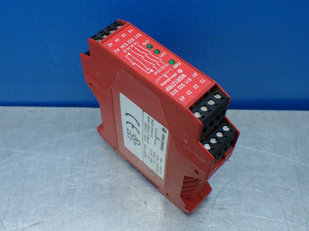 Allen-bradley Guardmaster Safety Relay. 440r-n23135 - Msr127rp