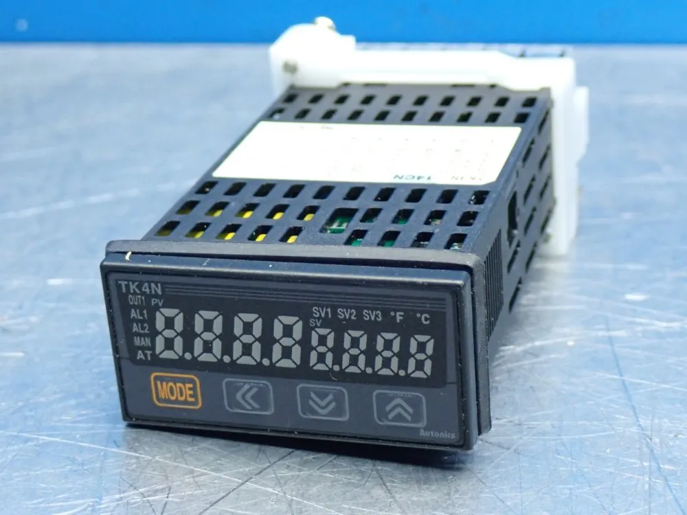 Autonics Temperature Controller - Tk4n-14cn