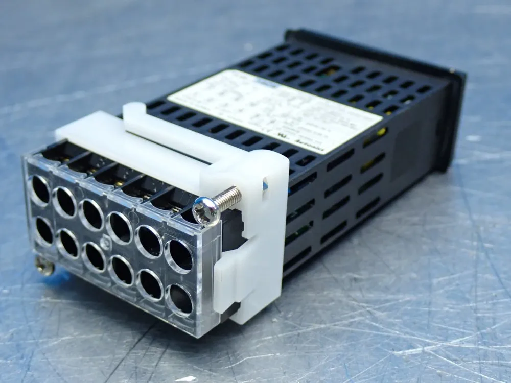 Autonics Temperature Controller - Tk4n-14cn