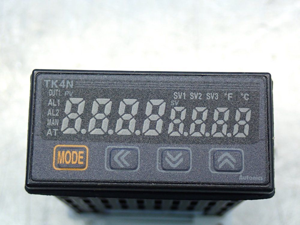Autonics Temperature Controller - Tk4n-14cn