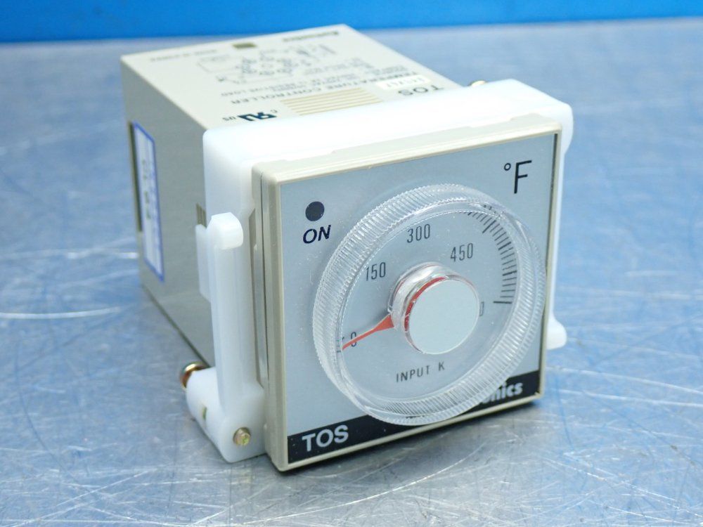 Autonics 0-600 Degrees F Temperature Controller - Tos-b4sk6f